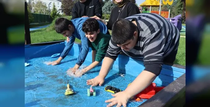 Hereke'den gelen öğrenciler İzmit'te buluştu