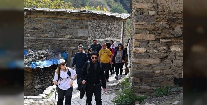 Hizan'ın sonbahar renkleri doğa tutkunlarını cezbetti