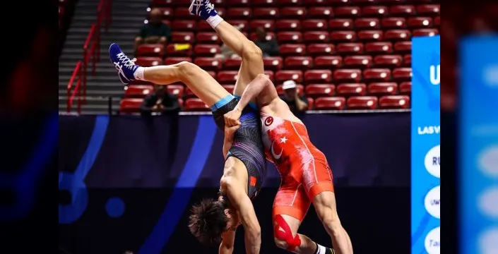 İbrahim Özdemir'den U23 Güreş'te bronz madalya