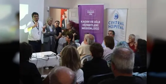 İstanbul'da Dünya Yaşlılar Günü semineri düzenlendi