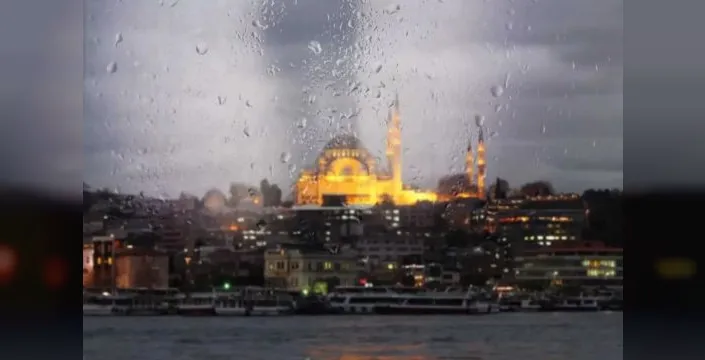 İstanbul'da eğitim tatil edildi, motosikletlere yasak
