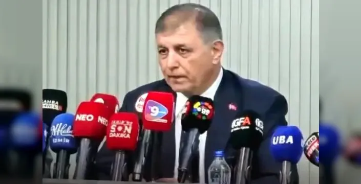 İzmir Büyükşehir Belediye Başkanı Tugay'dan esnafa mesajlar
