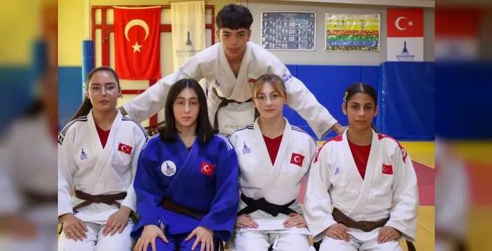 İzmirli genç judocular olimpiyat hayali kuruyor