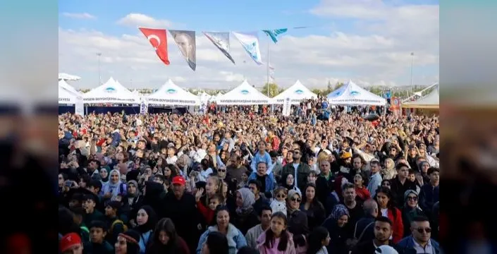 Kayseri Bilim Festivali'nde bilim ve teknoloji etkinlikleri yoğun ilgi gördü