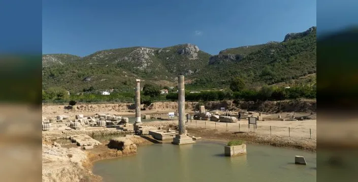 Klaros'taki 3 bin 300 yıllık kehanet merkezi keşfedildi