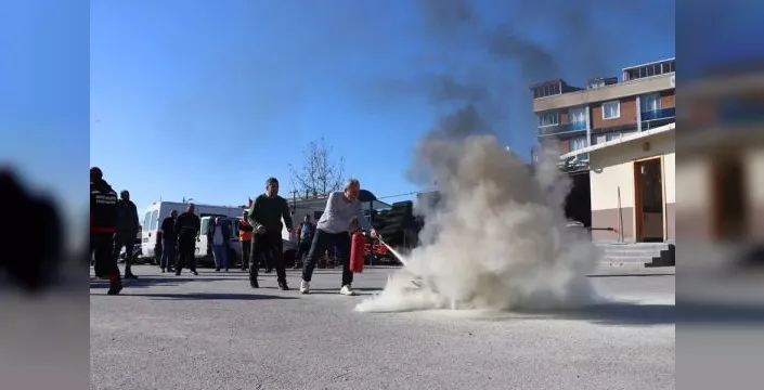 Maltepe'de afet hazırlığı için 800 gönüllü eğitim aldı