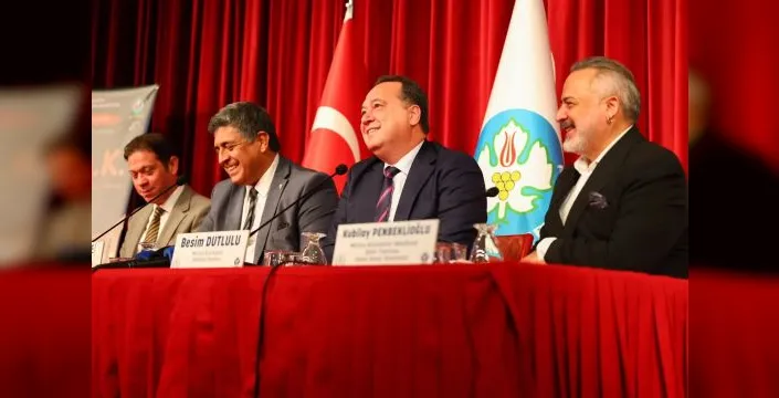 Manisa Şehir Tiyatrosu 20. yılını yeni oyunla kutluyor