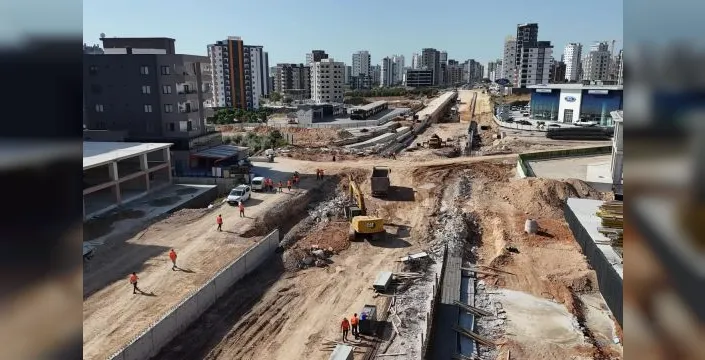 Mersin'de trafik projesi hızla devam ediyor