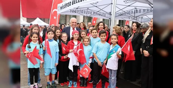 Nilüfer'de Cumhuriyet Bayramı'nın 103. yılı kutlandı