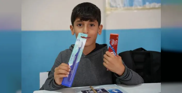 Silopi'de öğrencilere hijyen malzemesi dağıtıldı