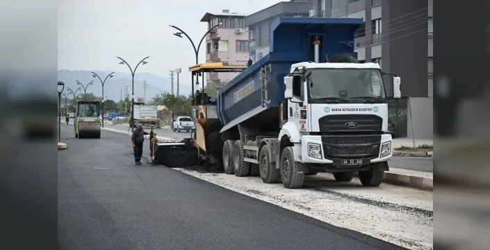 Soma'da 3 kilometrelik cadde asfaltlandı