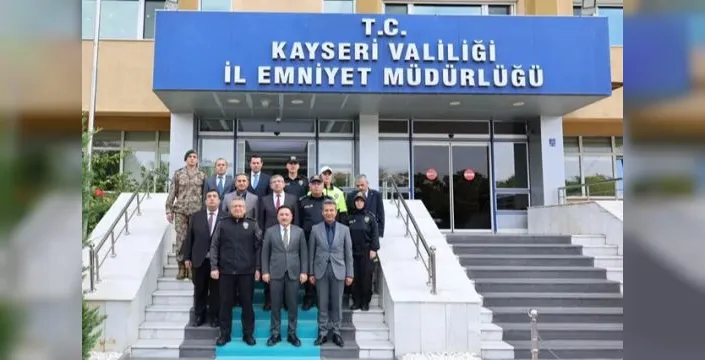 Vali Çiçek, emniyet müdürünü ziyaret etti