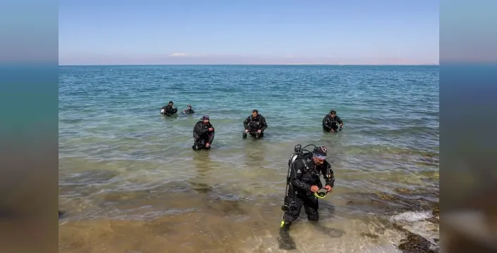 Van'da su altı kurtarma ekibi göreve hazır