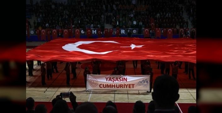 Van, Hakkari, Bitlis ve Muş'ta bayram törenleri