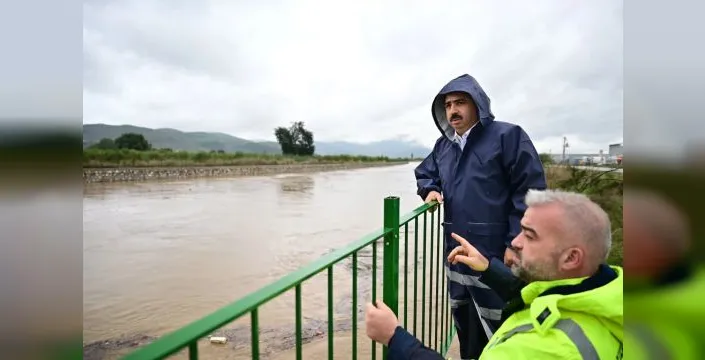 Yıldırım'da sağanak sonrası temizlik